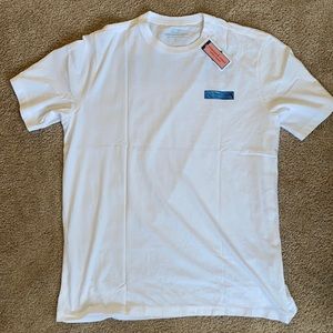 Men’s Vineyard Vines T-Shirt Size L - Never worn